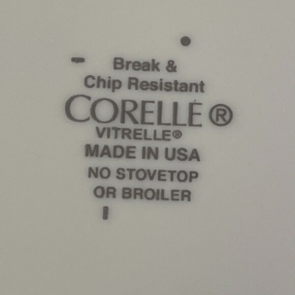 3 Corelle Bayside Dots Salad Plates Red 8.5" Corning USA Break-Resistant Retired - Picture 6 of 6